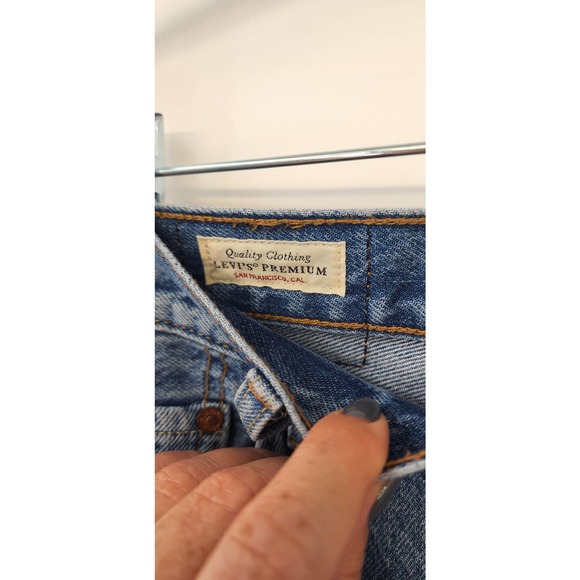 Levi's® Premium 501® ORIGINAL‎ CROPPED WOMEN'S JEANS Size 25 - Picture 4 of 10